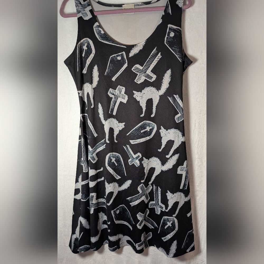 Black and White Gothic Graphic Midi Dress